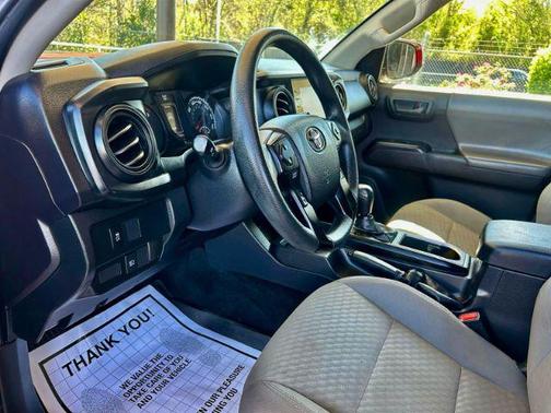 2022 Toyota Tacoma SR