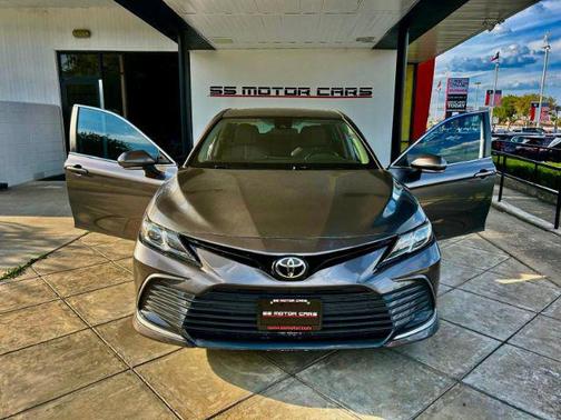 2021 Toyota Camry LE