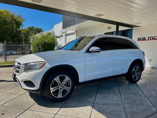 2017 Mercedes-Benz GLC 300 Base
