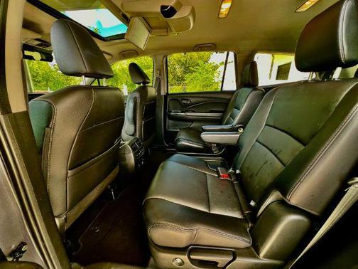 2021 Honda Pilot Touring 8-Passenger