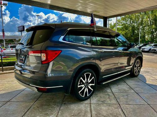 2021 Honda Pilot Touring 8-Passenger