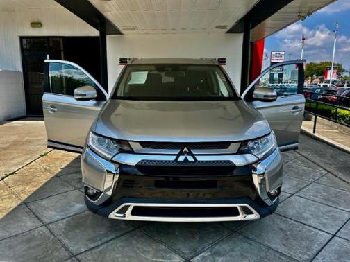 2020 Mitsubishi Outlander SP