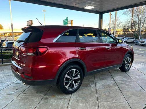 2020 Kia Sorento LX