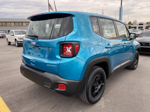 Photo 5 of 27 of 2020 Jeep Renegade Sport