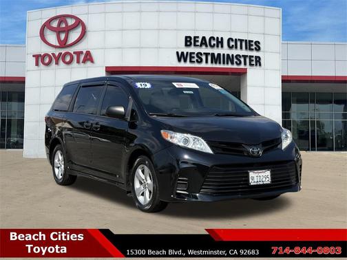 2019 Toyota Sienna SE