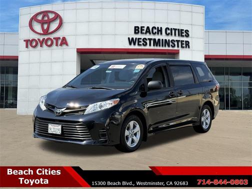 2019 Toyota Sienna SE