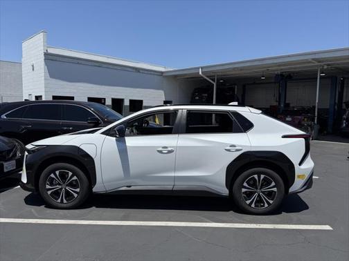 2023 Toyota bZ4X XLE