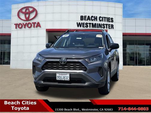 2020 Toyota RAV4 LE