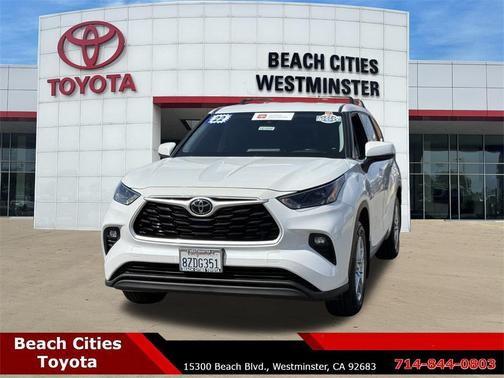 2022 Toyota Highlander LE