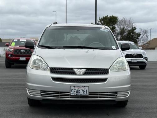 2004 Toyota Sienna CE