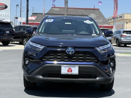 2023 Toyota RAV4 Hybrid XLE Premium