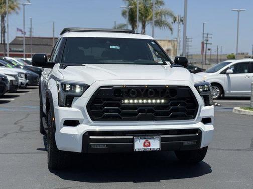 2025 Toyota Sequoia Base