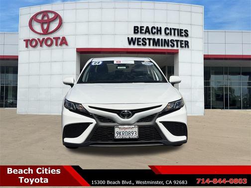 2024 Toyota Camry SE