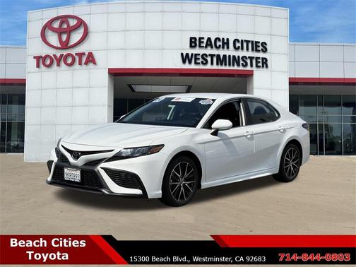 2024 Toyota Camry SE