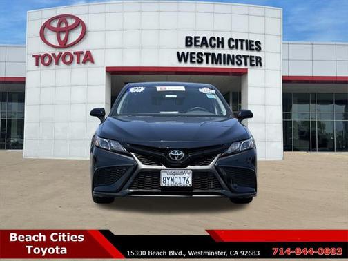 2022 Toyota Camry SE