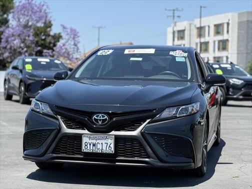 2022 Toyota Camry SE