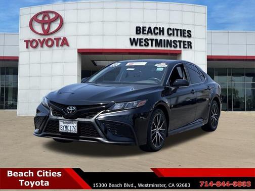 2022 Toyota Camry SE
