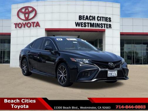 2022 Toyota Camry SE