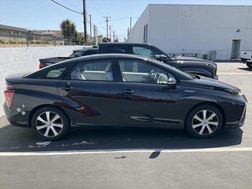 2018 Toyota Mirai Base