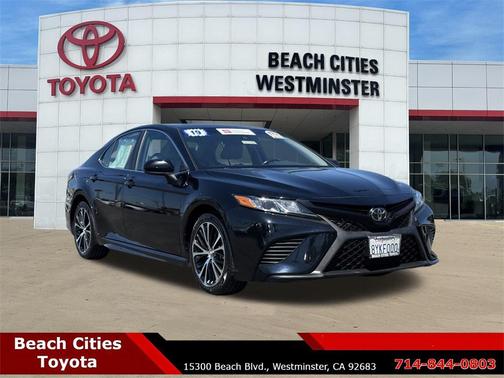 2019 Toyota Camry SE