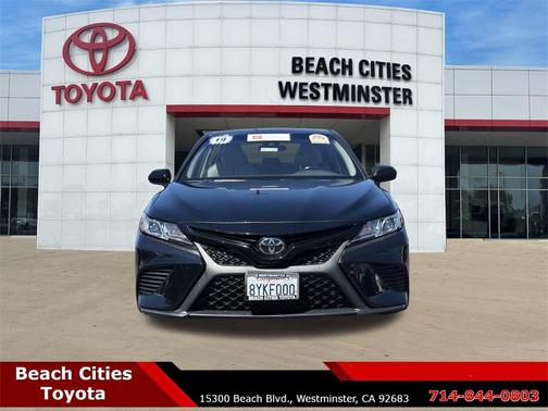 2019 Toyota Camry SE