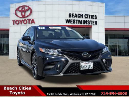 2019 Toyota Camry SE