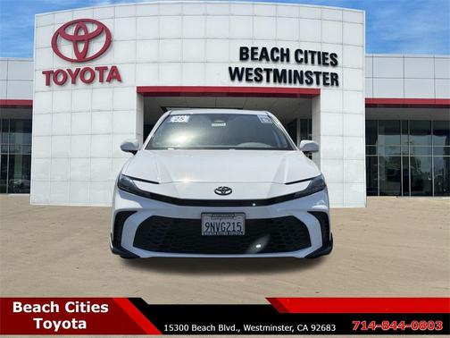 2025 Toyota Camry SE