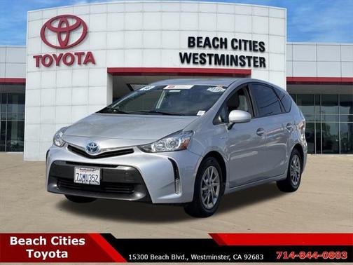 2016 Toyota Prius v Four