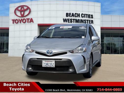 2016 Toyota Prius v Four
