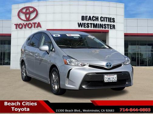 2016 Toyota Prius v Four