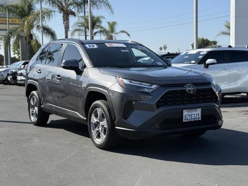 2022 Toyota RAV4 XLE