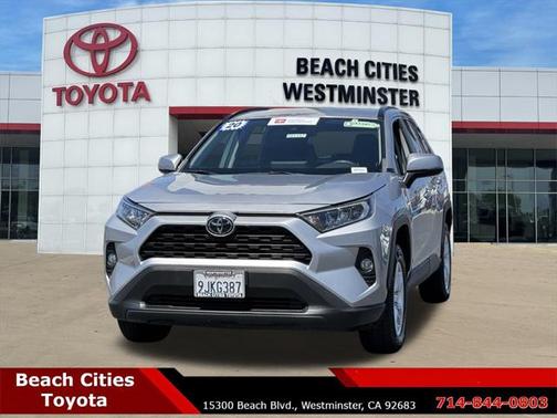 2020 Toyota RAV4 XLE
