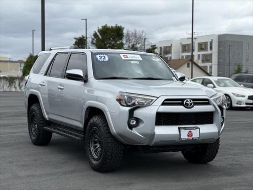 2022 Toyota 4Runner SR5