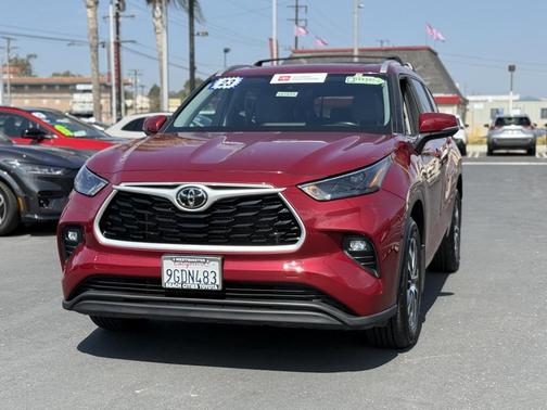 2023 Toyota Highlander XLE