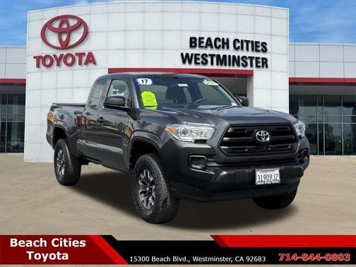 2017 Toyota Tacoma SR