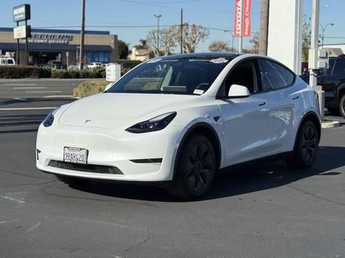 2025 Tesla Model Y Long Range Dual Motor Rear-Wheel Drive