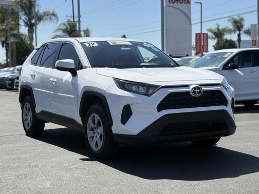 2022 Toyota RAV4 LE