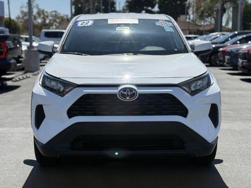 2022 Toyota RAV4 LE