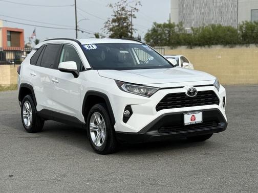 2021 Toyota RAV4 XLE