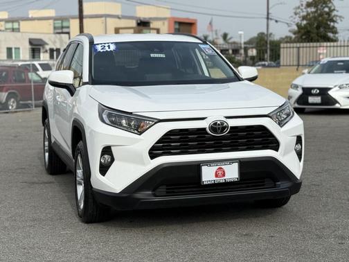 2021 Toyota RAV4 XLE