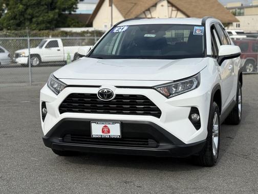 2021 Toyota RAV4 XLE