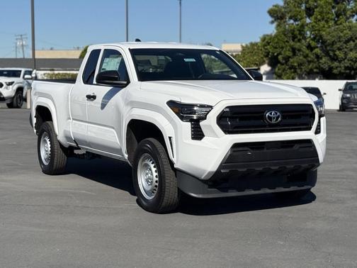 2025 Toyota Tacoma SR