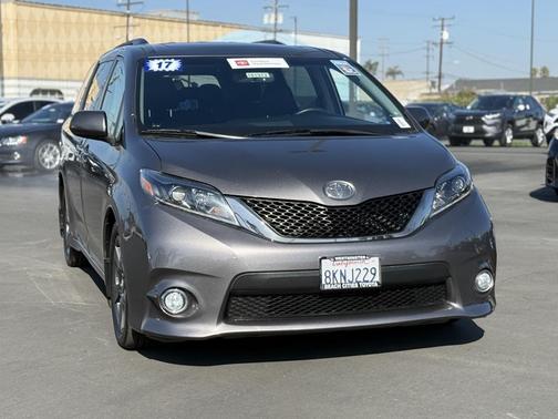 2017 Toyota Sienna SE Premium