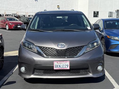 2017 Toyota Sienna SE Premium