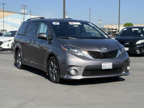 2017 Toyota Sienna SE Premium