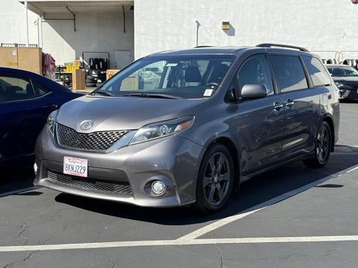 2017 Toyota Sienna SE Premium