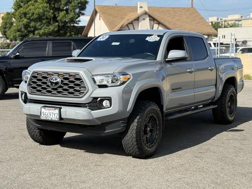2020 Toyota Tacoma TRD Sport