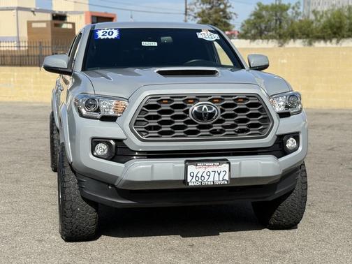 2020 Toyota Tacoma TRD Sport
