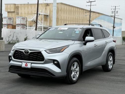 2022 Toyota Highlander LE