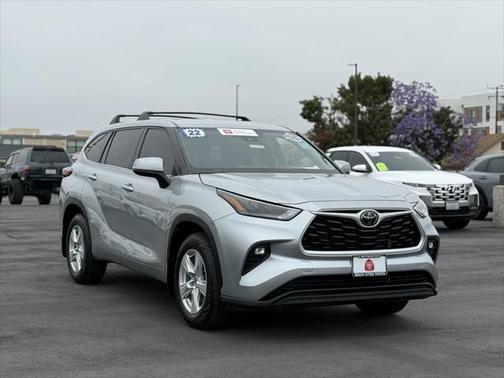 2022 Toyota Highlander LE